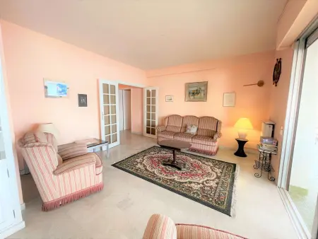 Grand appartement 4 pièces avec terrasse, climatisation et parking à Ajaccio - Photo 5