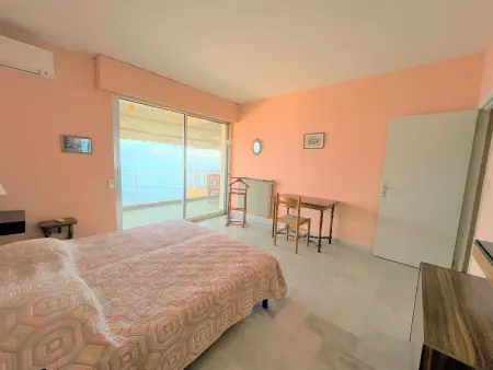 Grand appartement 4 pièces avec terrasse, climatisation et parking à Ajaccio - Photo 7