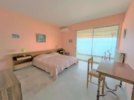 Grand appartement 4 pièces avec terrasse, climatisation et parking à Ajaccio - Photo 8