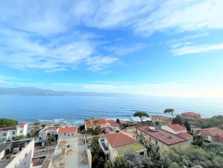 Grand appartement 4 pièces avec terrasse, climatisation et parking à Ajaccio - Photo 22
