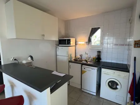 Appartement T3 avec Piscine, Clim, Terrasse, Parking Privé – À 600m de la Plage, 6 Pers. - Photo 8