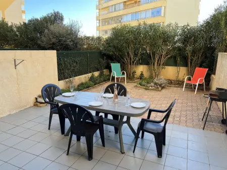 T2 à Valras-Plage avec Terrasse, Parking Privé, 4 Pers., Proche Plage et Commerces - Photo 1