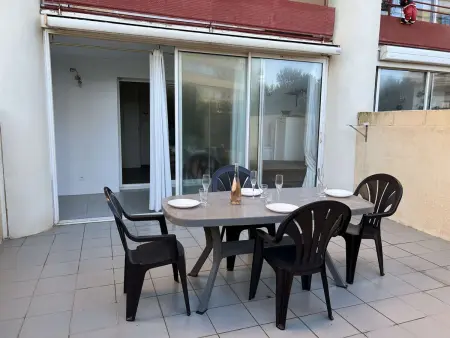 T2 à Valras-Plage avec Terrasse, Parking Privé, 4 Pers., Proche Plage et Commerces - Photo 3
