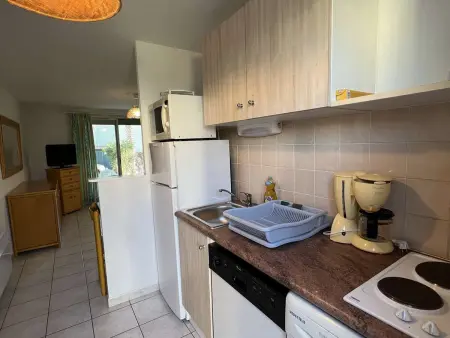 Pavillon à Valras-Plage avec Piscine, Jardinet, Proche Plage et Commerces, Capacité 6 Personnes - Photo 10