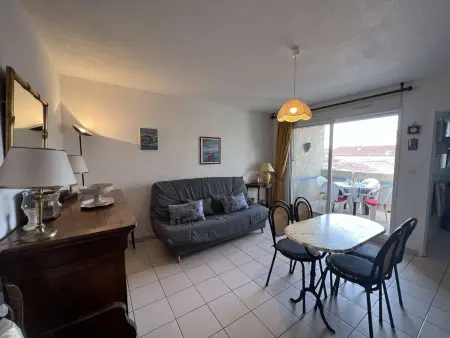 Charmant T2 en Centre-ville avec Piscine, Terrasse et Parking, à 500m de la Plage ! - Photo 5