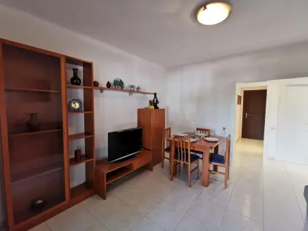 Bel Appartement avec Terrasse, 2 Chambres, Wifi Gratuit, Proche Plage et Centre - Confort Assuré ! - Photo 2
