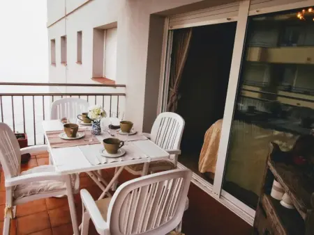 Appartement Front de Mer avec Terrasse et Parking à Platja d'Aro - Photo 3