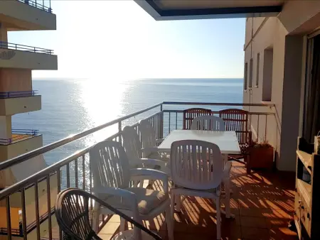 Appartement Front de Mer avec Terrasse et Parking à Platja d'Aro - Photo 5