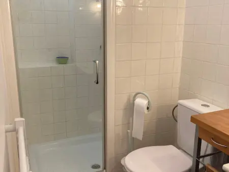 Appartement élégant au coeur de Le Palais avec WiFi - Photo 11
