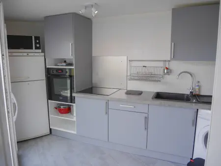 Appartement central à Le Palais avec cour ensoleillée, animaux acceptés - Photo 3