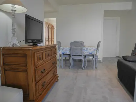 Appartement central à Le Palais avec cour ensoleillée, animaux acceptés - Photo 5