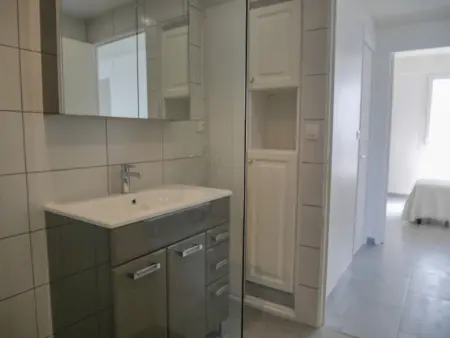 Appartement central à Le Palais avec cour ensoleillée, animaux acceptés - Photo 10