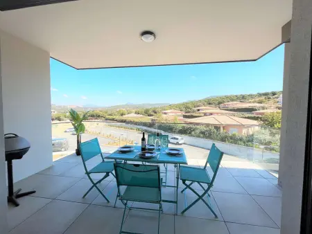 Appartement lumineux avec terrasse, à 650m de la plage d'Agosta, parking inclus - Photo 10