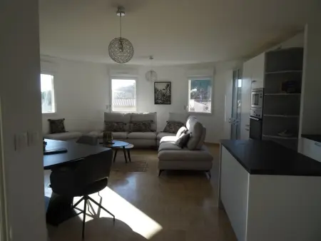 Appartement spacieux à Hyères avec piscine, climatisation et Wi-Fi - Photo 5