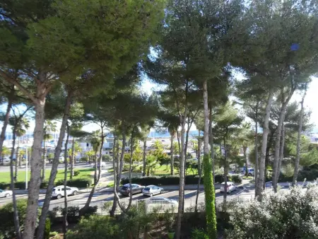 Appartement spacieux à Hyères avec piscine, climatisation et Wi-Fi - Photo 9