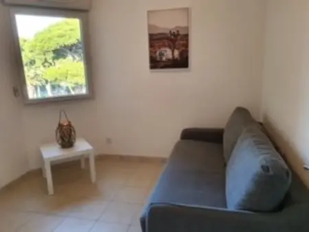 Appartement spacieux à Hyères avec piscine, climatisation et Wi-Fi - Photo 10