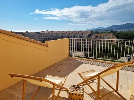 Grand appartement climatisé avec terrasses, vue mer, parking et WIFI - Photo 4