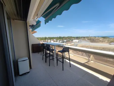 Studio rénové climatisé, 2/4 pers, terrasse, parking, Cap d'Agde - Photo 3