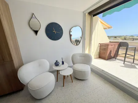 Studio rénové climatisé, 2/4 pers, terrasse, parking, Cap d'Agde - Photo 12