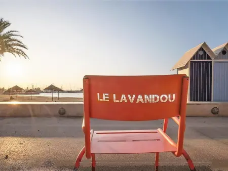 Charmant T2 climatisé avec grande terrasse, piscine et parking privatif, proche plage et commerces. - Photo 14