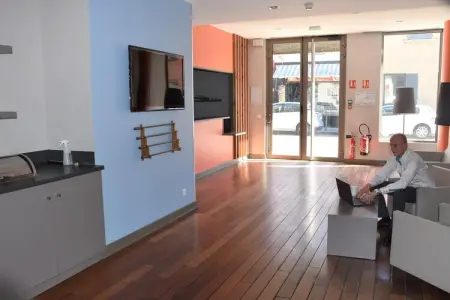 Résidence Lyon Dock Ouest / Chambre Confort 2 pers, Retraite urbaine à Lyon près du fleuve Saone - Photo 17