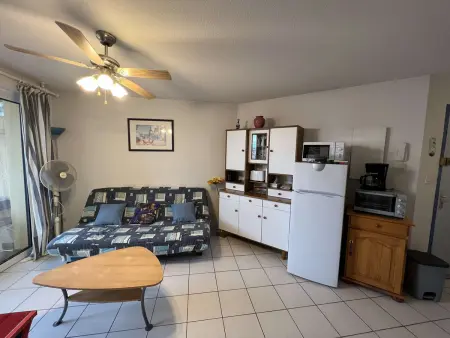 T2 Cabine Centre, 6 Personnes, Animaux Admis, Appartement 6 personnes à Valras Plage - Photo 3
