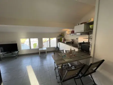 Studio Centre-Ville à 150m de la Plage, 4 Pers., Mezzanine, Cuisine Équipée, Proche Commerces - Photo 1