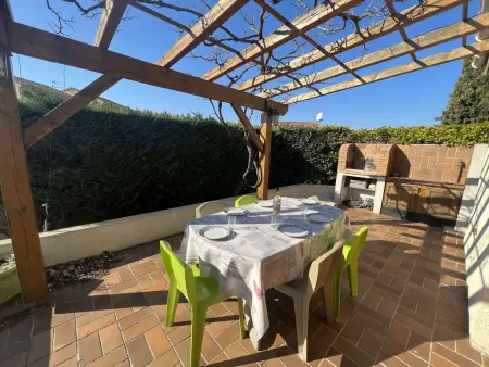 Pavillon avec Jardin, Piscine, Tennis – 7 Pers, 3 Pièces, Proche Plage et Commerces - Photo 2