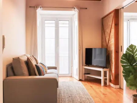 Appartement Design avec Balcon, Proche Jardins et Centre, 2 Chambres Doubles, Cuisine Équipée - Photo 2