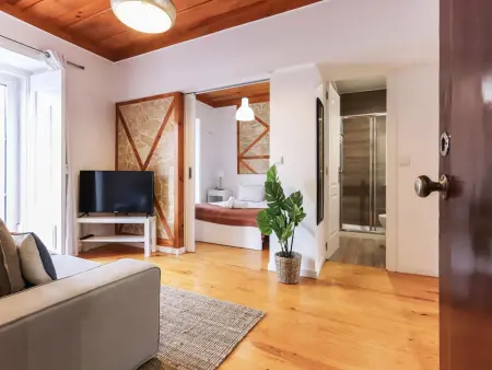 Appartement Design avec Balcon, Proche Jardins et Centre, 2 Chambres Doubles, Cuisine Équipée - Photo 3