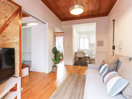 Appartement Design avec Balcon, Proche Jardins et Centre, 2 Chambres Doubles, Cuisine Équipée - Photo 5