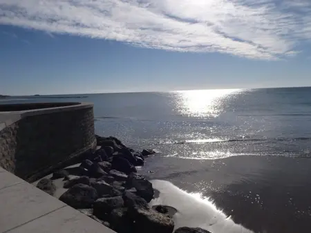 Studio cab. climatisé avec terrasse, pk privé et piscine - Grau d'Agde - Photo 9