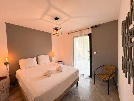 Appartement Lumineux Proche Mer et Centre-Ville avec Terrasse et Parking - Photo 6