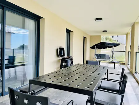 Appartement Lumineux Proche Mer et Centre-Ville avec Terrasse et Parking - Photo 11