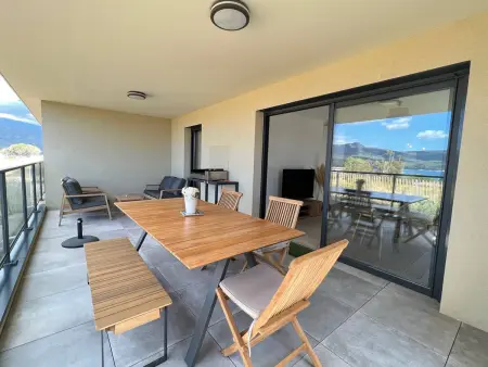 Appartement élégant à Propriano avec terrasse et vue mer, climatisé et parking privé - Photo 12