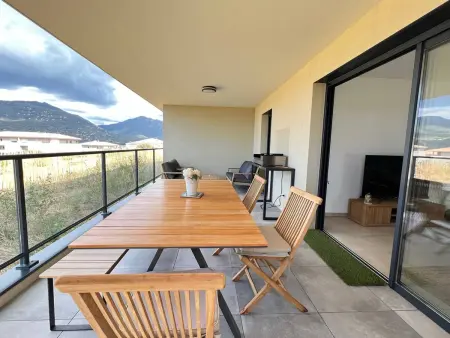 Appartement élégant à Propriano avec terrasse et vue mer, climatisé et parking privé - Photo 13