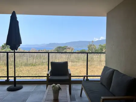 Appartement élégant à Propriano avec terrasse et vue mer, climatisé et parking privé - Photo 18