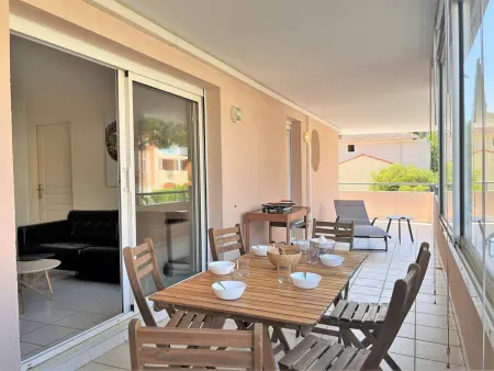 Appartement climatisé avec piscine, terrasse et parking - 6 couchages, près de la plage - Photo 1