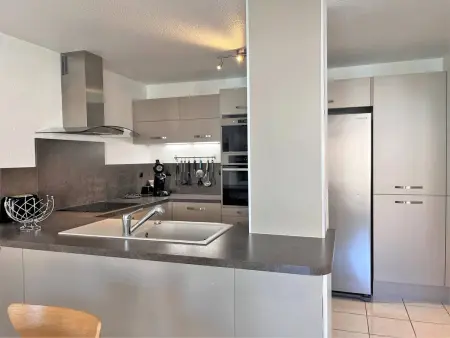 Appartement climatisé avec piscine, terrasse et parking - 6 couchages, près de la plage - Photo 6