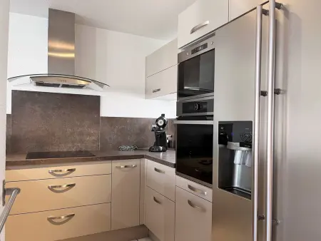 Appartement climatisé avec piscine, terrasse et parking - 6 couchages, près de la plage - Photo 7