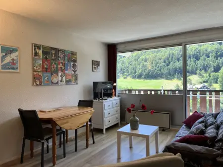 Studio confortable, idéal pour 4, avec balcon, proche pistes et centre bourg ! - Photo 3
