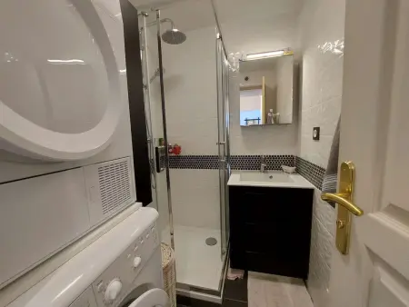 Agréable Appartement 3 Pièces Avec Climatisation Face à la Mer - Photo 11