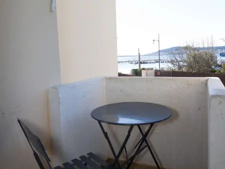 Beau T2 avec Parking, Clim et Wifi - Balaruc-les-Bains - Photo 11