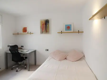 Appartement moderne à deux pas de la plage avec terrasse, climatisation, Wi-Fi et parking - Photo 15