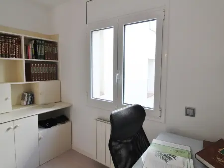 Appartement moderne à deux pas de la plage avec terrasse, climatisation, Wi-Fi et parking - Photo 16