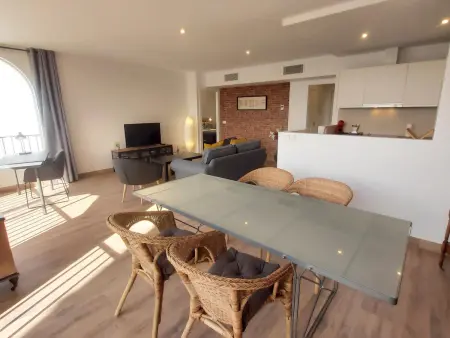 Appartement familial avec piscine, jardins et parking à Malaga - Photo 3