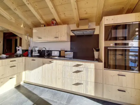 Chalet luxueux avec terrasse et sauna près des pistes - Photo 5