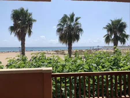 Appartement bord de mer avec piscine, climatisation et parking à Torredembarra - Photo 23