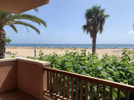 Appartement bord de mer avec piscine, climatisation et parking à Torredembarra - Photo 24