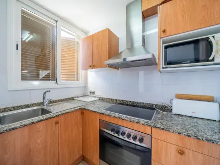 Appartement 3 chambres avec terrasse, piscine, à 200m de la plage, Wifi inclus - Photo 3